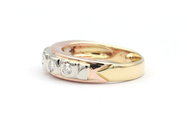 Bague 47 Alliance demi-américaine contemporaine en or jaune, blanc et rose sertie de diamants 58 Facettes 19455