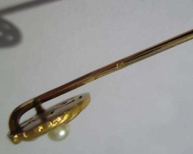 Broche Epingle serpent chien, or rose et perle fine 58 Facettes