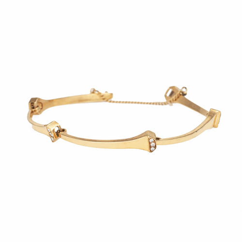 Bracelet Bracelet vintage à clous serti de diamants ronds en or jaune 14 carats 58 Facettes G14189