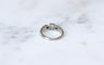 Bague 51.5 Bague Art Déco platine, diamant carré et saphirs 58 Facettes