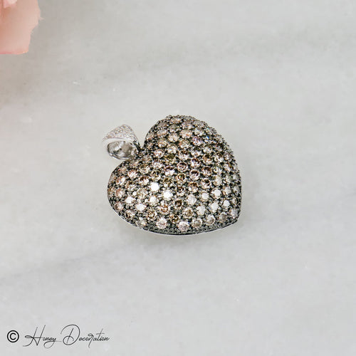 Hjärthänge i 585 guld med diamanter 