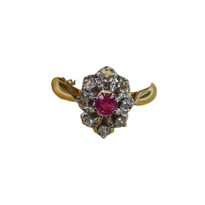 Anillo Margarita oro amarillo, diamantes, rubíes Circa 1900