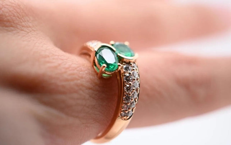 Bague Duo Ring of Emeralds and Diamonds Pink Gold 58 Facettes