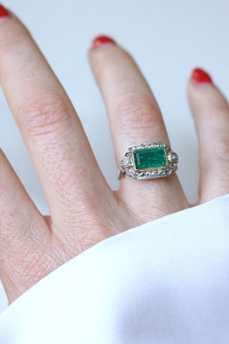 Bague 53 Bague Art déco Emeraude Colombienne 1.70 Cts et diamants 58 Facettes