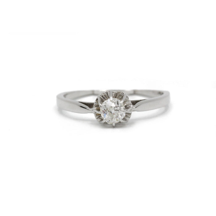 White gold and diamond solitaire