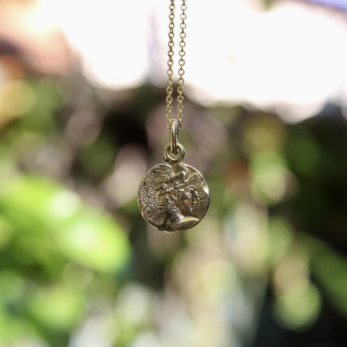 Pendentif Pendentif Guerrier d'Achille Signature en or 14 carats 58 Facettes A20061