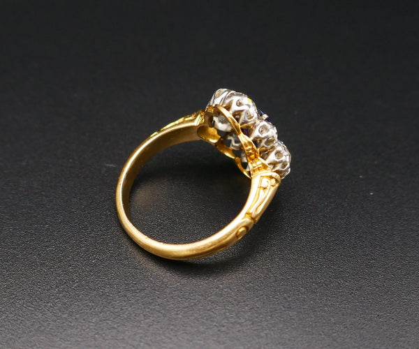 Bague 51 Bague or jaune et platine, saphir naturel, diamants 58 Facettes C61-05