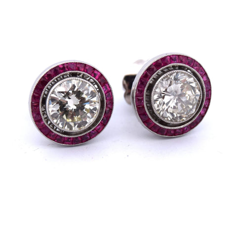 Boucles d'oreilles Boucles d'oreilles anciennes en or blanc, diamants et rubis 58 Facettes