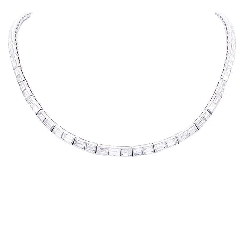 Collier Collier rivière platine, diamants baguettes. 58 Facettes 33184