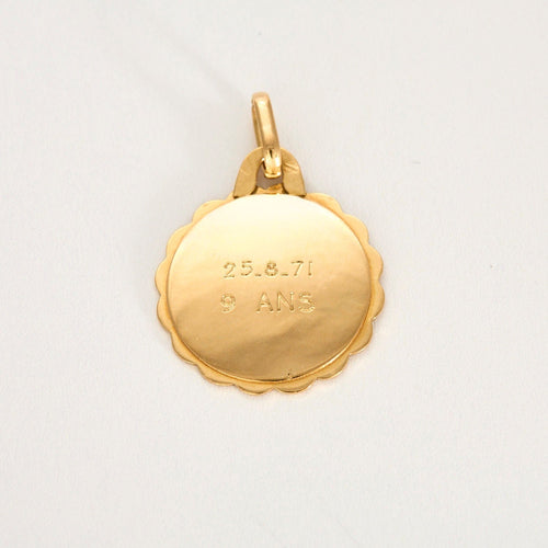 Pendentif AUGIS - Médaille d'Amour - Or jaune, diamant et rubis de synthèse 58 Facettes RSY0395