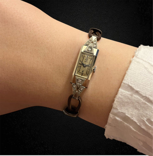 Montre Montre Ardath dame Art Déco 58 Facettes