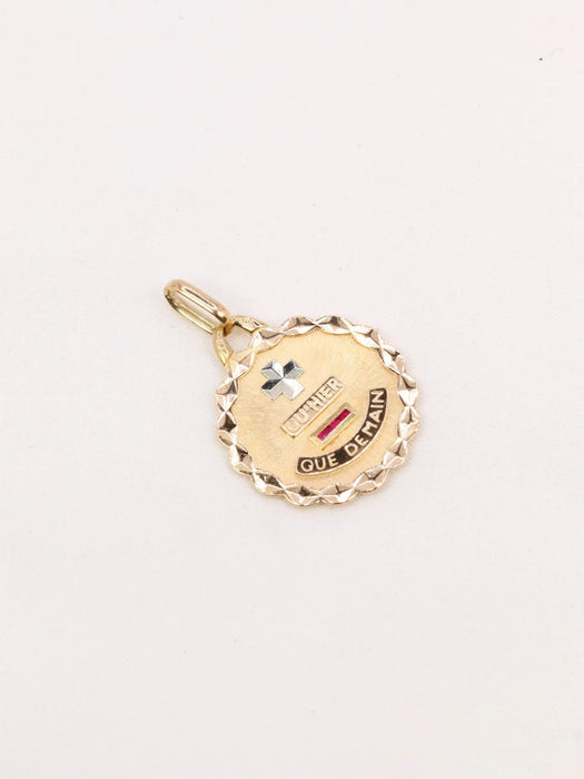 Pendentif AUGIS - Médaille amour ronde or jaune 58 Facettes J499