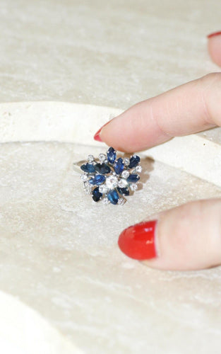 Bague 58.5 Bague Fil Cocktail Saphir et Diamants sur Or Blanc 58 Facettes