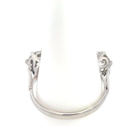 Bague Bague de fiançailles trois diamants taille ancienne en platine 58 Facettes