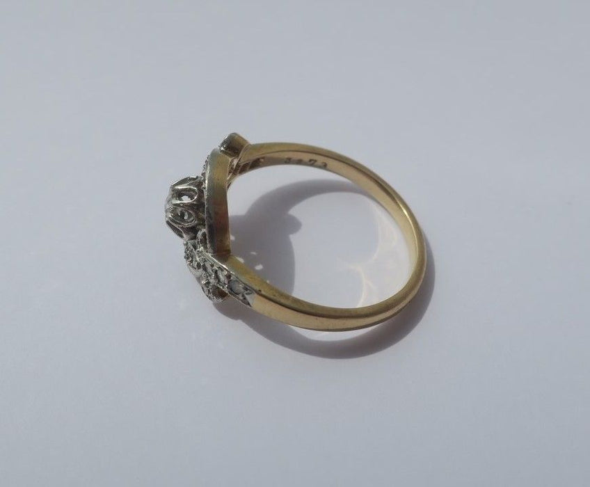 Art Nouveau ring with gold and diamonds platinum