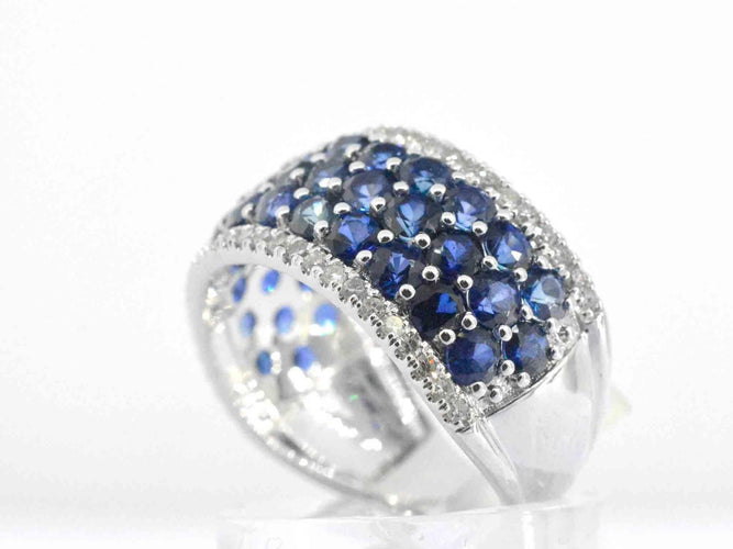 Bague 54 Bague en or blanc avec saphirs et diamants 58 Facettes 2355