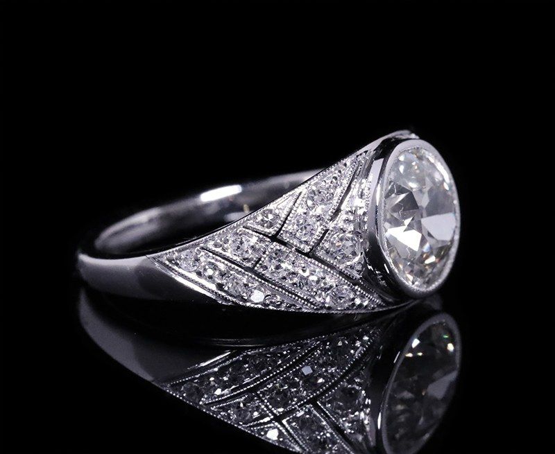 Anello solitario platino e diamanti Art Deco