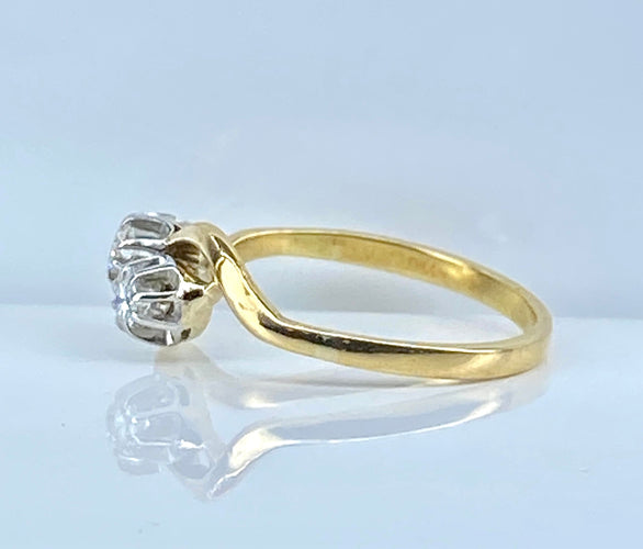 Prsten Toi & Moi žluté a bílé zlato, diamanty 