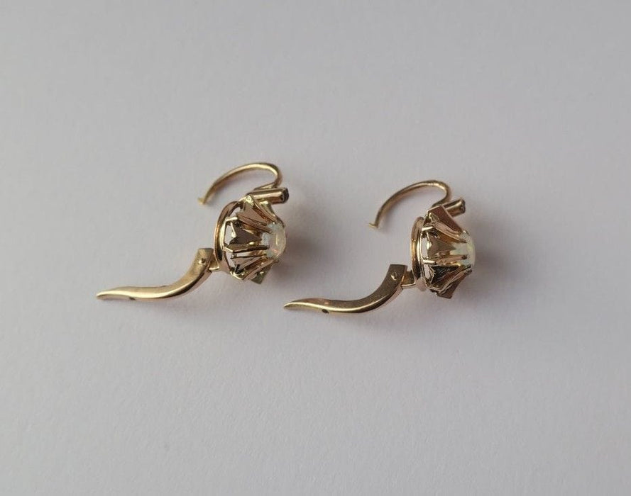 Boucles d'oreilles Paire de boucles d’oreilles dormeuses 19e opale or rose 58 Facettes