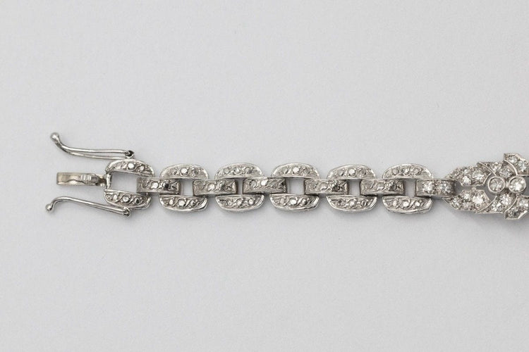 Bracelet Bracelet exclusif en or blanc avec saphir et diamants de style Art Déco 58 Facettes PPK03