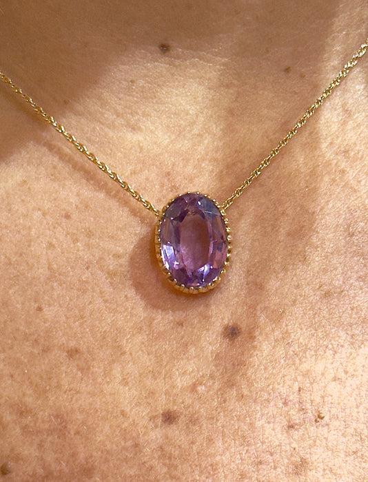 Halskette aus Gelbgold und Amethyst