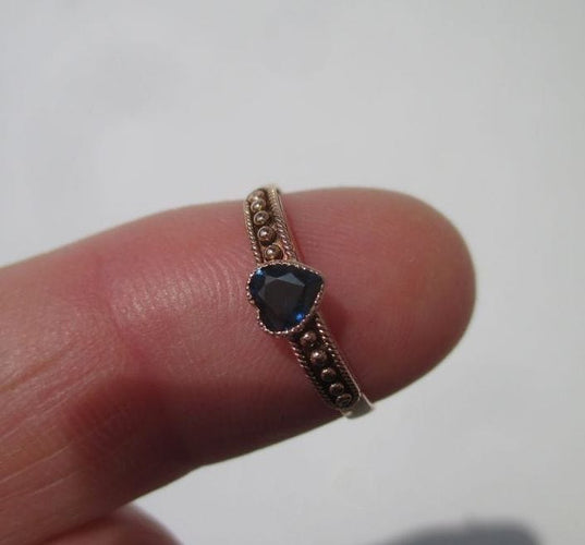 Bague 50 Bague cœur saphir or rose empilable 58 Facettes