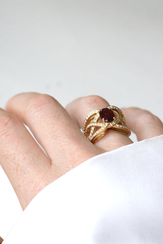 Bague 52.5 Bague Volutes or jaune, rubis et diamants 58 Facettes