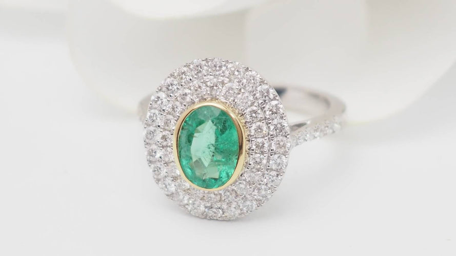 Bague 54 Bague double entourage en or bicolore, émeraude ovale et diamants 58 Facettes 32849