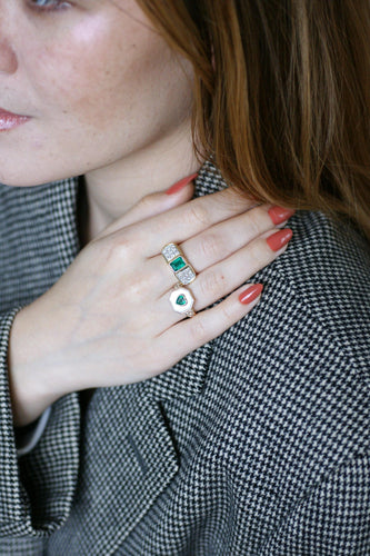 Bague 56 Bague vintage émeraude rectangulaire 1,00 ct et diamants en or jaune et blanc 18k 58 Facettes