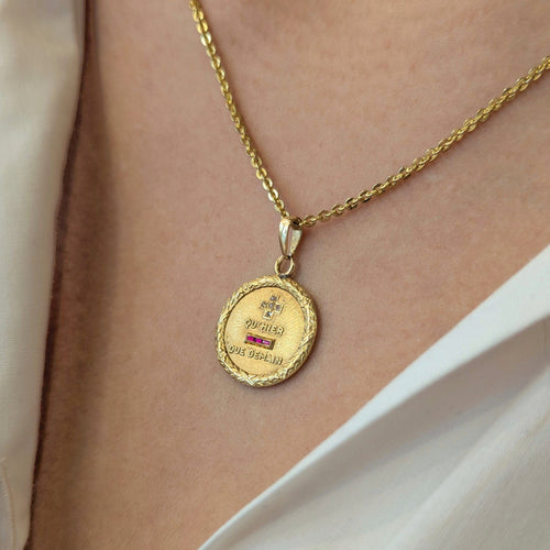 Colgante Augis en oro amarillo con diamante y rubí 