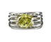 Bague 56 Bague en platine serti d'un diamant jaune taille radiant de 3,28 carats 58 Facettes