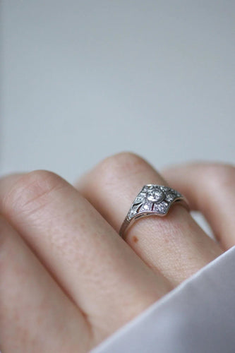 Bague 55.5 Bague Art Déco Platine Diamants 58 Facettes