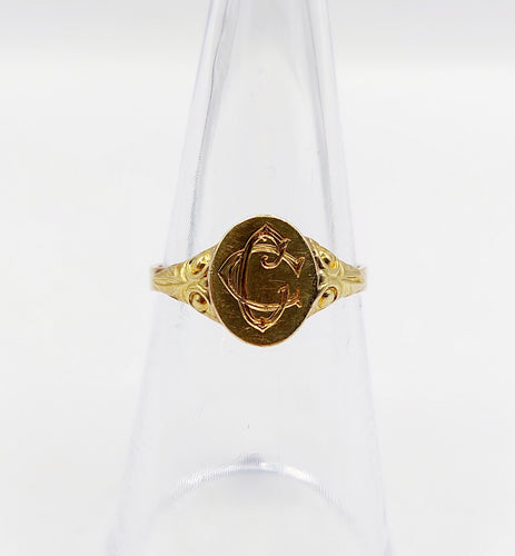 Bague chevalière Art Déco or jaune monogrammée CC (circa 1950) 58 Facettes A05980