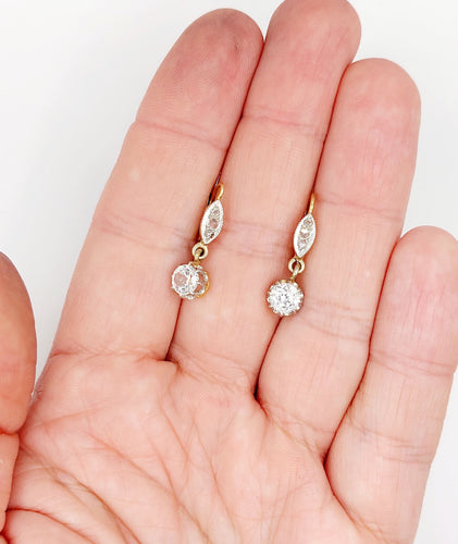 Boucles d'oreilles Dormeuses or jaune, spinelles blanc synthétiques et diamants taille rose (circa 1920) 58 Facettes A06245