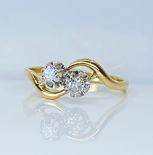 Prsten Toi & Moi žluté a bílé zlato, diamanty 