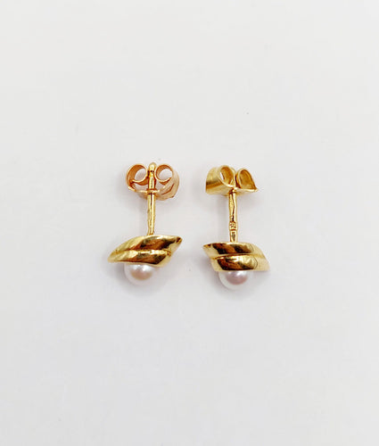 Boucles d'oreilles Puces d'oreilles vintage or jaune perles de cultures 58 Facettes A03213