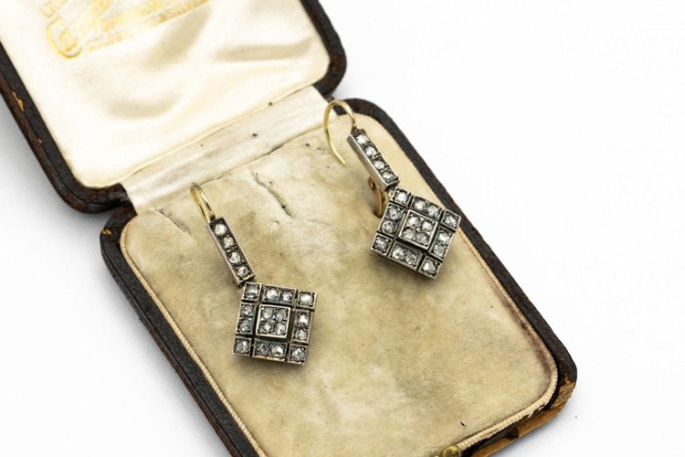 Boucles d'oreilles Boucles d'oreilles anciennes en or serties de diamants taille ancienne, Scandinavie, vers 1900. 58 Facettes 9711