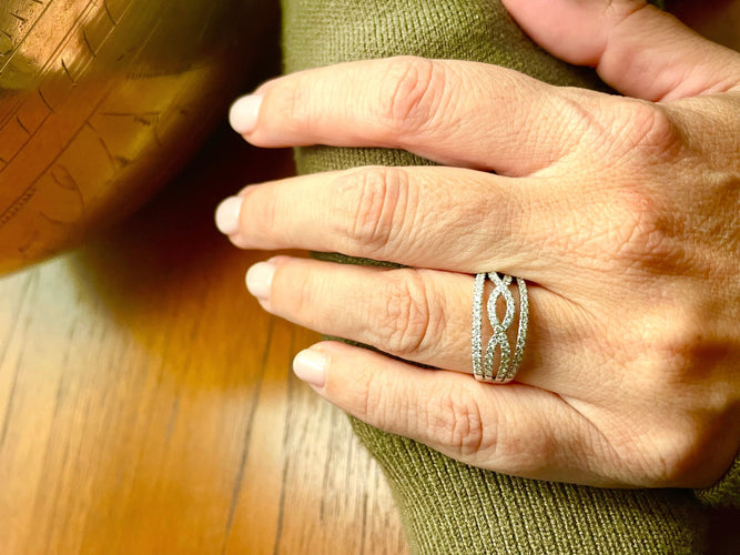 Bague 55 Bague bandeau Or blanc Diamants 58 Facettes