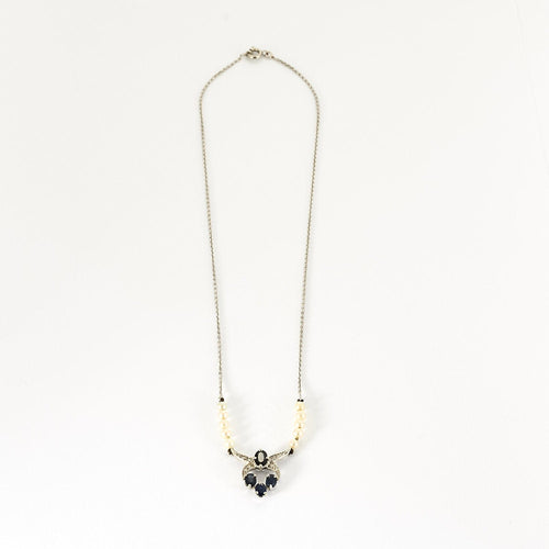 Collier Collier Or Blanc, Diamants, Saphirs et Perles de Culture 58 Facettes B240799