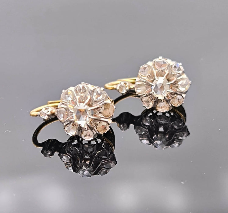 Boucles d'oreilles Paire de dormeuses or, platine, diamants 58 Facettes