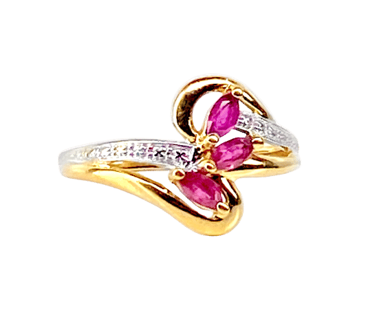 Bague 51 Bague or jaune 3 rubis navettes 58 Facettes AB649