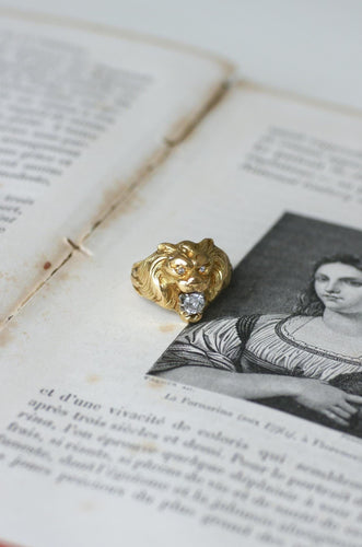 Bague 48 Bague Chevalière Ancienne Lion Diamants Or jaune 58 Facettes