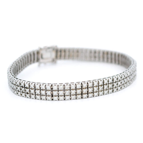Bracelet Bracelet tennis à 3 rangs de diamants 58 Facettes 37FB18ED72D7485AA987B388195C049E