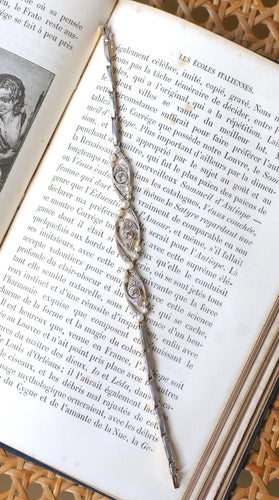 Bracelet Bracelet Art Déco perles et diamants sur or et platine 58 Facettes