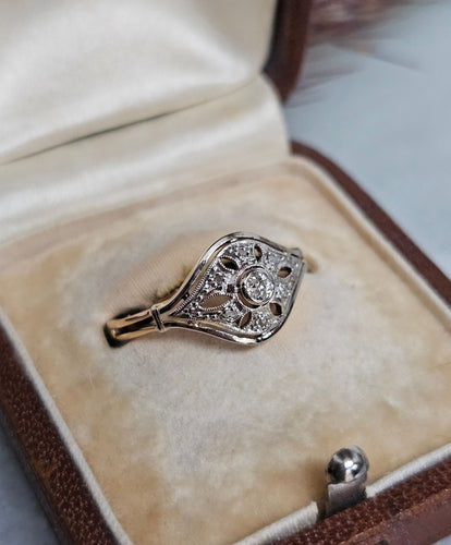 Bague 56 Bague ancienne or bicolore et diamants 58 Facettes 645