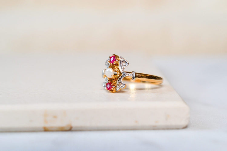 Yakut ve Pırlanta Çiçekli Yüzük 