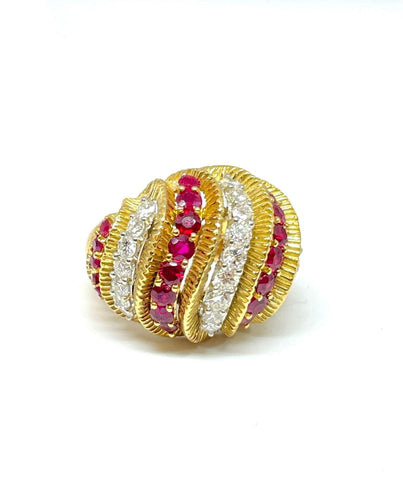 Bague 53 Bague en or jaune 18 carats sertie de rubis et diamants , taille 53 ajustable 58 Facettes
