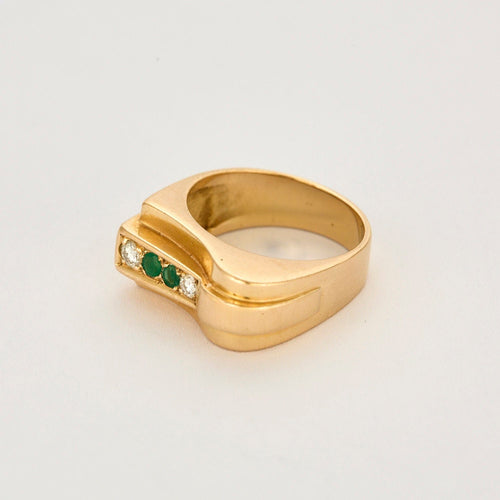 Bague 57 Bague tank or jaune, émeraudes et diamants 58 Facettes CHAL0451