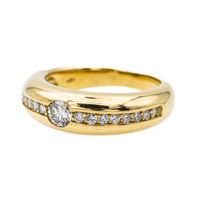 Anillo de oro amarillo con diamantes