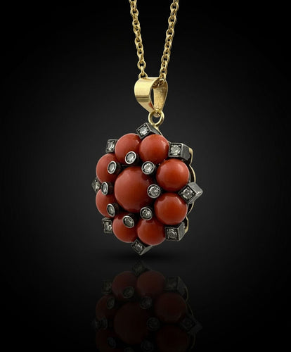 Pendentif Pendentif en corail étoilé et diamant 58 Facettes